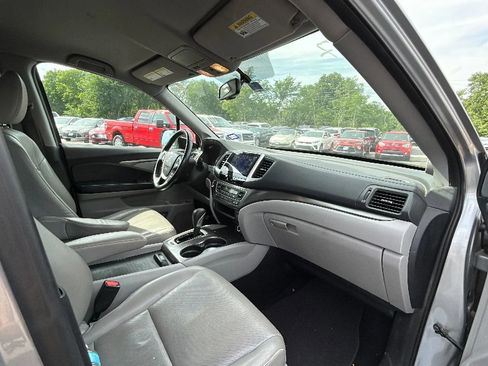 Used 2017 Honda Ridgeline RTL-T image 7