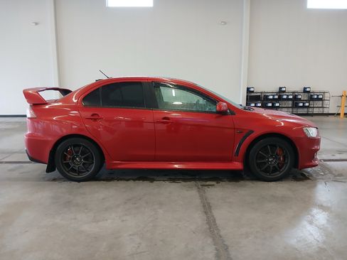 Used 2011 Mitsubishi Lancer Evolution GSR image 8