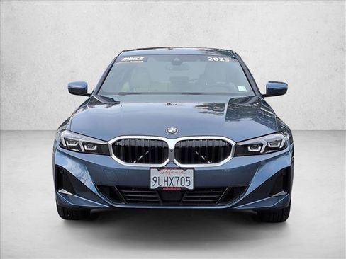 Used 2025 BMW 330i Sedan w/ Convenience Package image 2