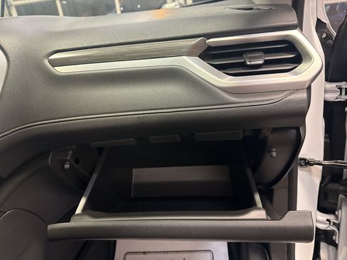 Used 2019 GMC Acadia SLT w/ LPO, Floor Liner Package AWD/4WD image 26