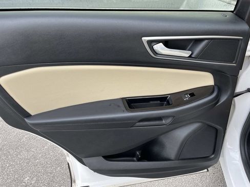 Used 2015 Ford Edge SEL w/ Equipment Group 201A image 16