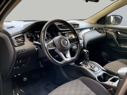 Used 2017 Nissan Rogue Sport SV w/ SV Premium Package AWD/4WD image 17