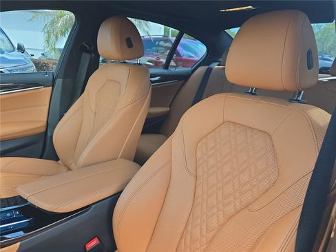 Used 2023 BMW 530i w/ M Sport Package RWD image 15