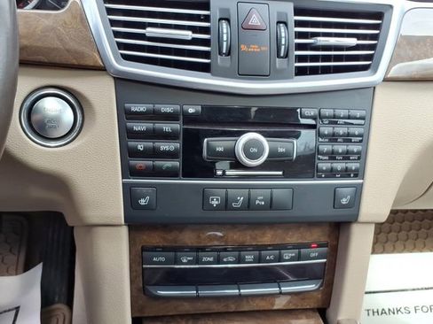 Used 2011 Mercedes-Benz E 350 4MATIC Sedan image 21