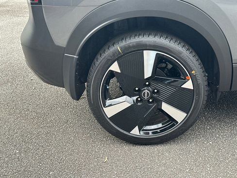 New 2026 Nissan Kicks SR image 17