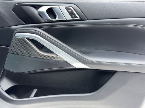 Used 2023 BMW X6 xDrive40i image 49