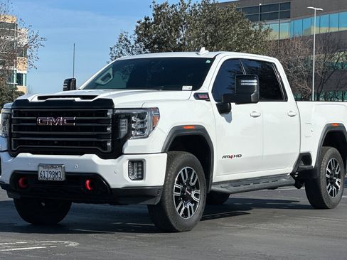 Used 2022 GMC Sierra 2500 AT4 w/ AT4 Premium Plus Package image 8
