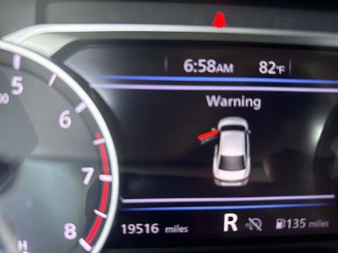 Certified 2025 Nissan Sentra SR w/ SR Premium Package image 30