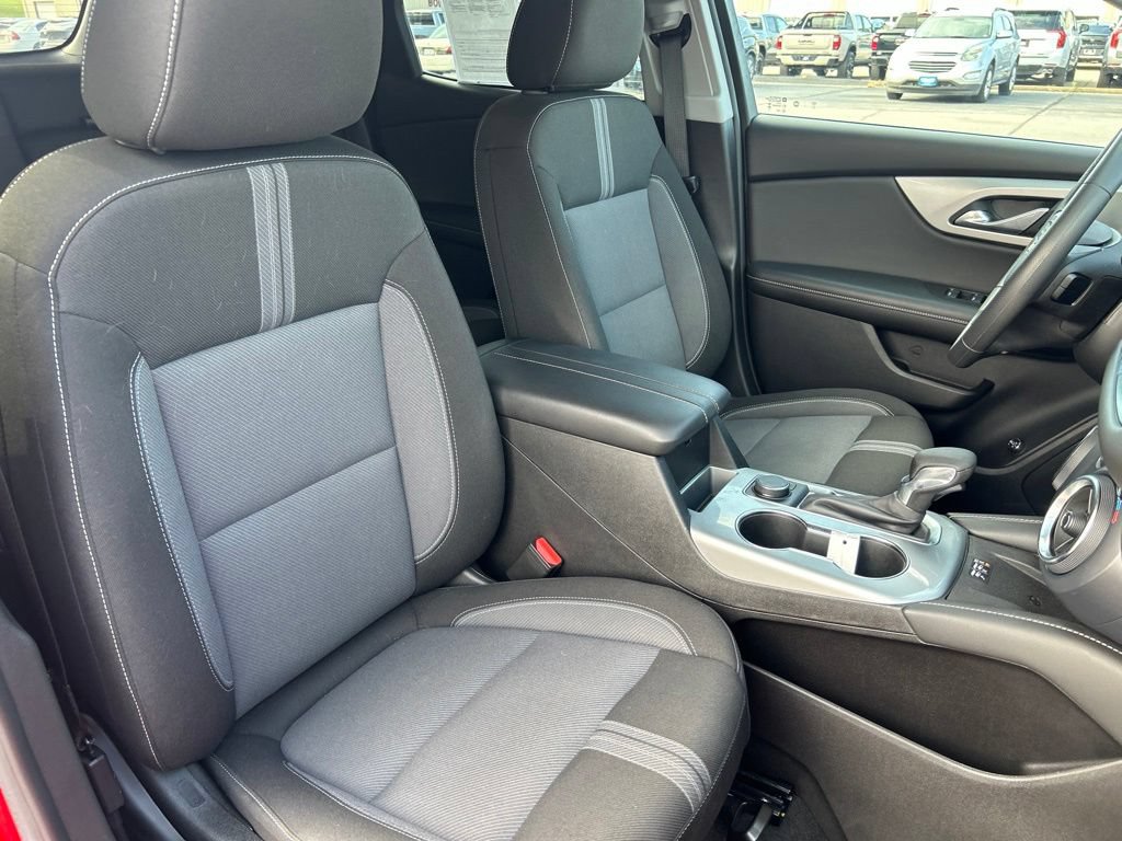 Used 2024 Chevrolet Blazer LT w/ Convenience Package FWD image 19