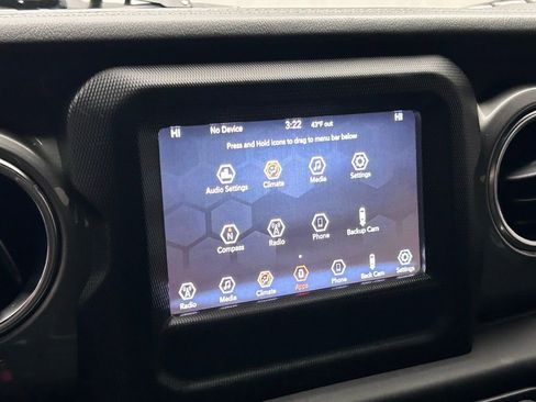 Used 2019 Jeep Wrangler Unlimited Sahara w/ Safety Group image 32