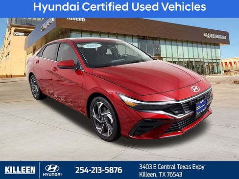 Used 2025 Hyundai Elantra SEL image 1