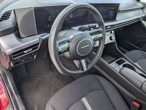 Used 2025 Hyundai Sonata SEL FWD image 10