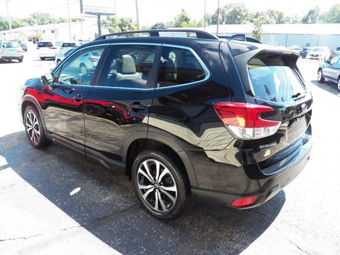 Used 2019 Subaru Forester Limited AWD/4WD image 3