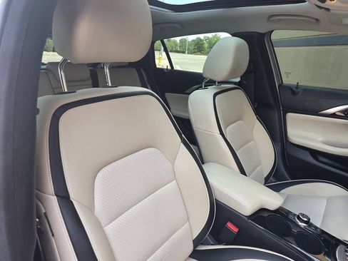 Used 2019 INFINITI QX30 AWD w/ Navigation Package image 33