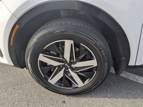 Used 2021 Kia Sorento EX w/ Panoramic Sunroof Package image 30