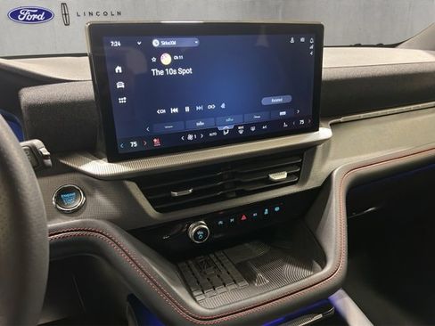 Used 2025 Ford Explorer ST image 16