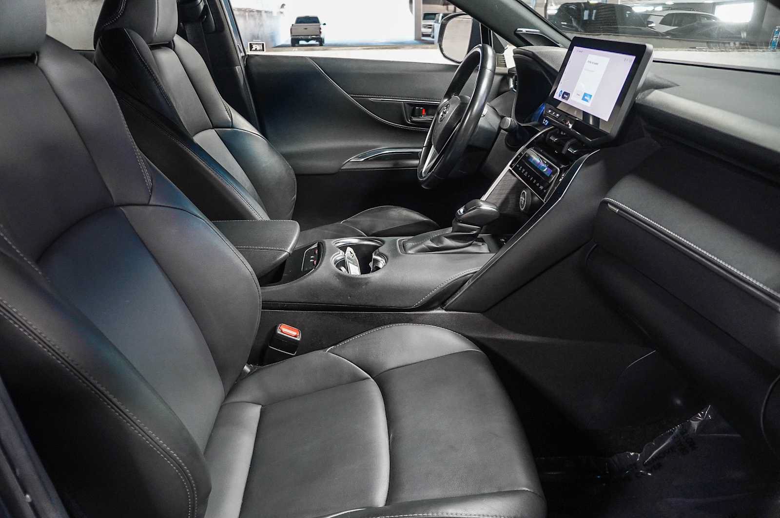 Certified 2023 Toyota Venza XLE AWD/4WD image 19