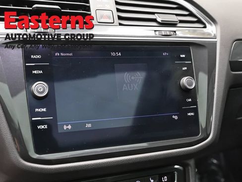 Used 2019 Volkswagen Tiguan SEL Premium AWD/4WD image 18