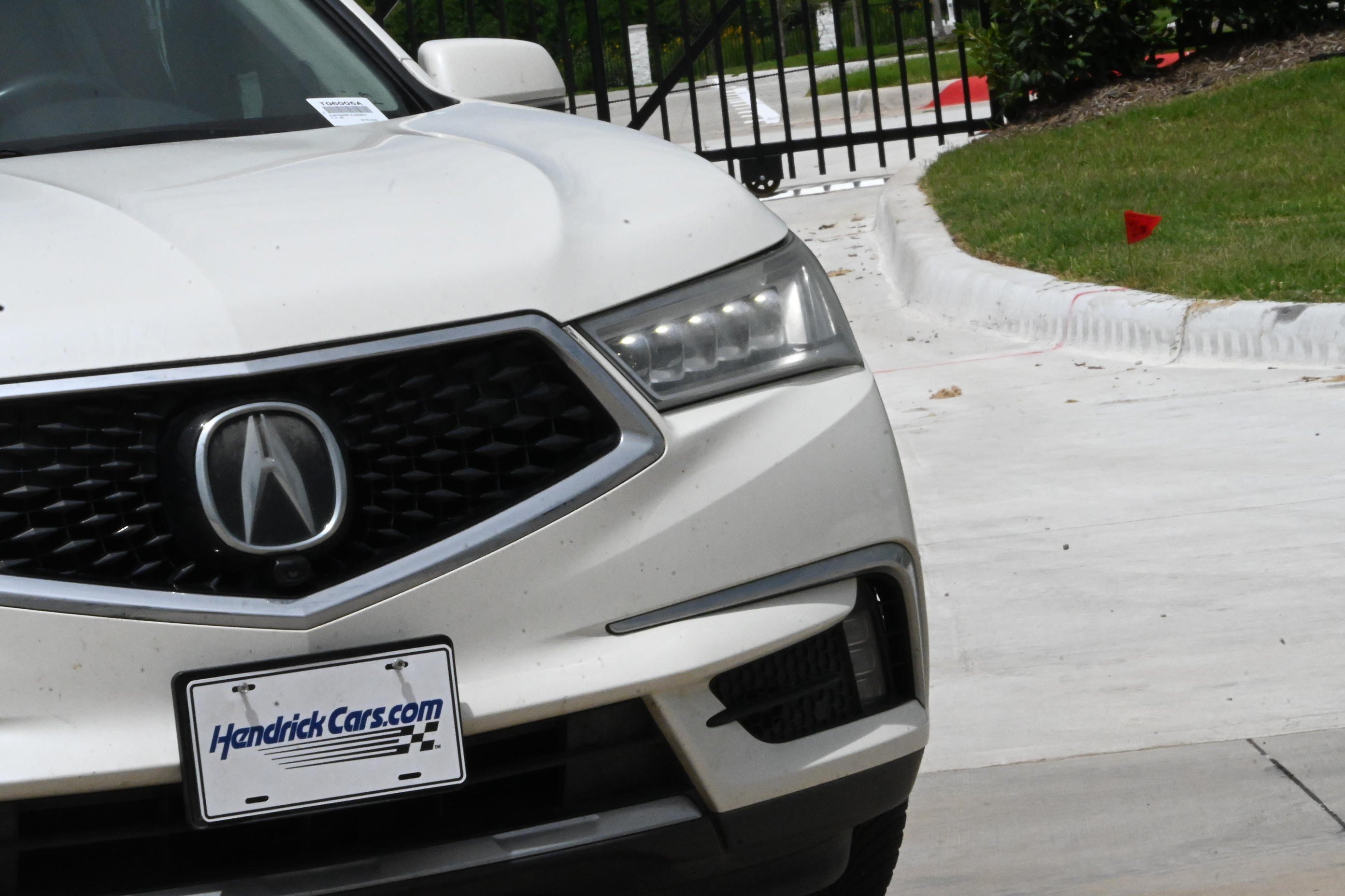 Used 2018 Acura MDX w/ Advance & Entertainment Pkg FWD image 11