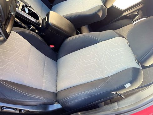 Used 2021 Toyota Tacoma TRD Sport image 18