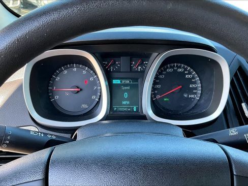 Used 2014 Chevrolet Equinox LS FWD image 25