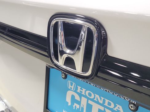 Certified 2025 Honda Odyssey Touring image 6