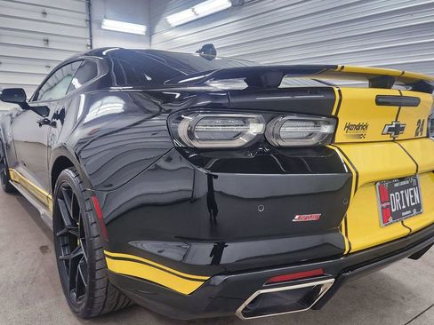 Used 2020 Chevrolet Camaro SS RWD image 10
