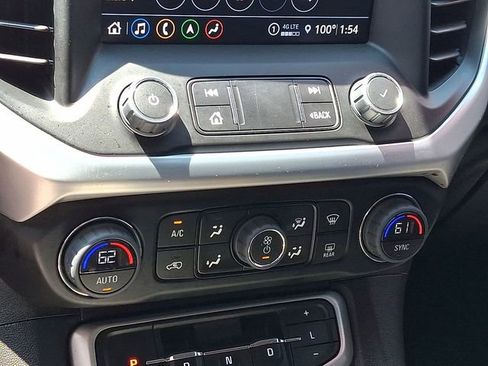 Used 2023 GMC Acadia SLE w/ Driver Convenience Package AWD/4WD image 17