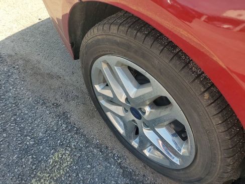 Used 2016 Ford Fusion SE image 5