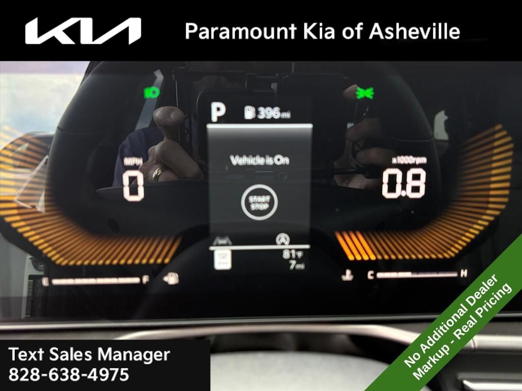 New 2026 Kia Sportage EX FWD image 9