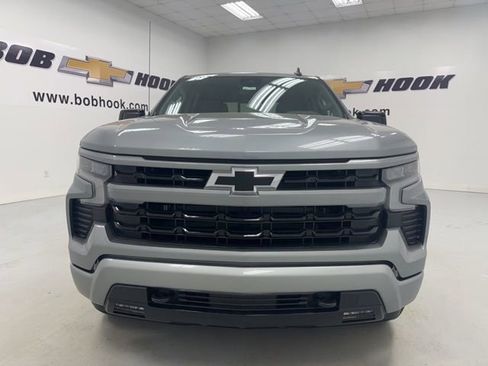 New 2026 Chevrolet Silverado 1500 RST w/ Dark Appearance Package AWD/4WD image 2