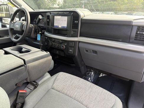 Used 2024 Ford F250 XLT image 31