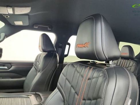 Used 2026 Nissan Armada PRO-4X w/ Captain's Chari Seat Package AWD/4WD image 36