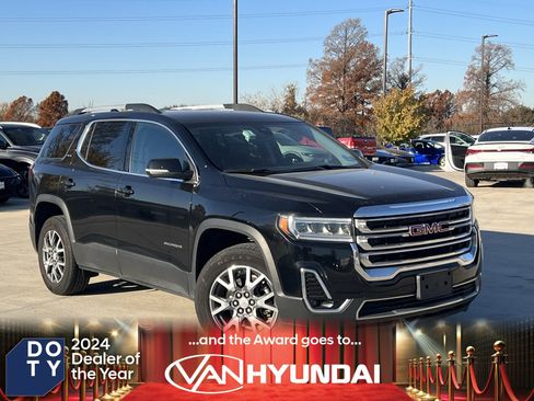 Used 2023 GMC Acadia SLT image 1