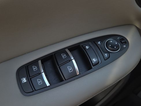 Used 2023 INFINITI QX50 Luxe AWD/4WD image 32