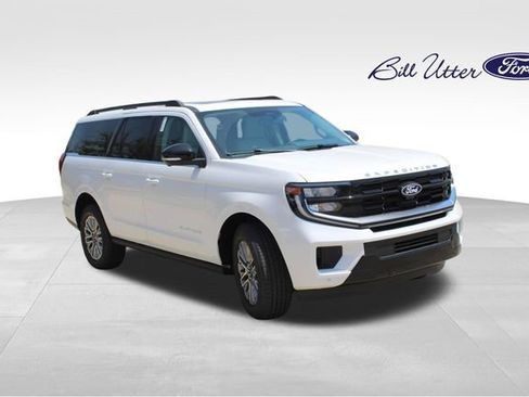 New 2027 Ford Expedition Max Platinum w/ Driver's Package RWD image 2