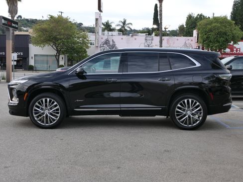 New 2026 Buick Enclave Avenir w/ Super Cruise Package image 2