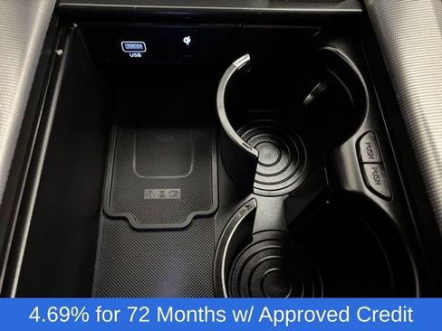 Used 2024 Hyundai Palisade Calligraphy image 30