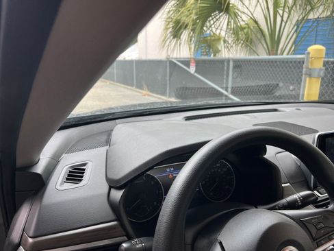 Used 2025 Nissan Altima 2.5 SV image 34