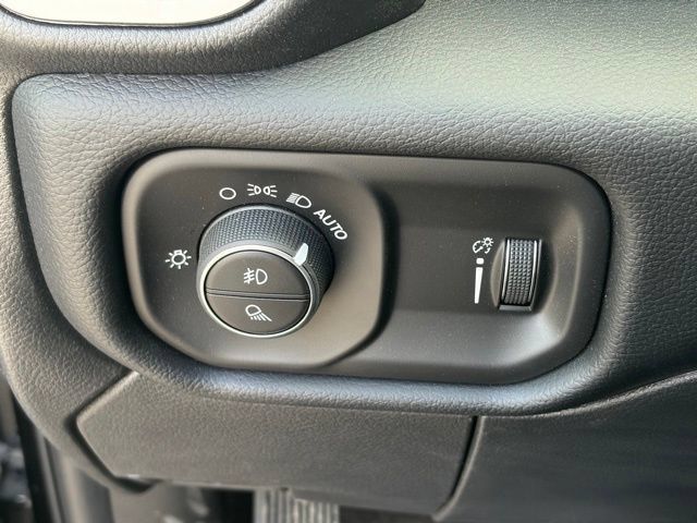 New 2026 RAM 2500 Big Horn AWD/4WD image 27
