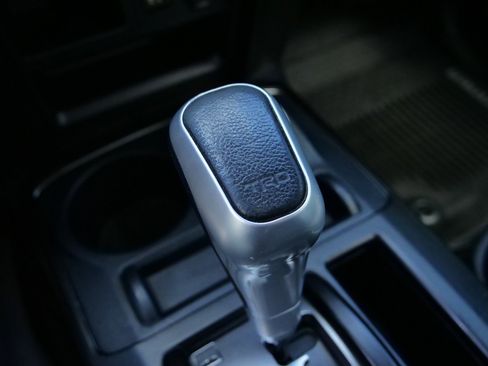 Used 2020 Toyota 4Runner SR5 Premium AWD/4WD image 13