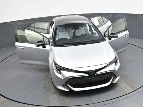 Used 2021 Toyota Corolla XSE image 37