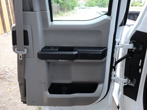 Used 2018 Ford F250 XL w/ Power Equipment Group AWD/4WD image 26