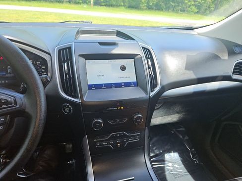 Used 2020 Ford Edge SE AWD/4WD image 17