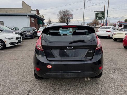 Used 2014 Ford Fiesta SE w/ Equipment Group 201A image 5