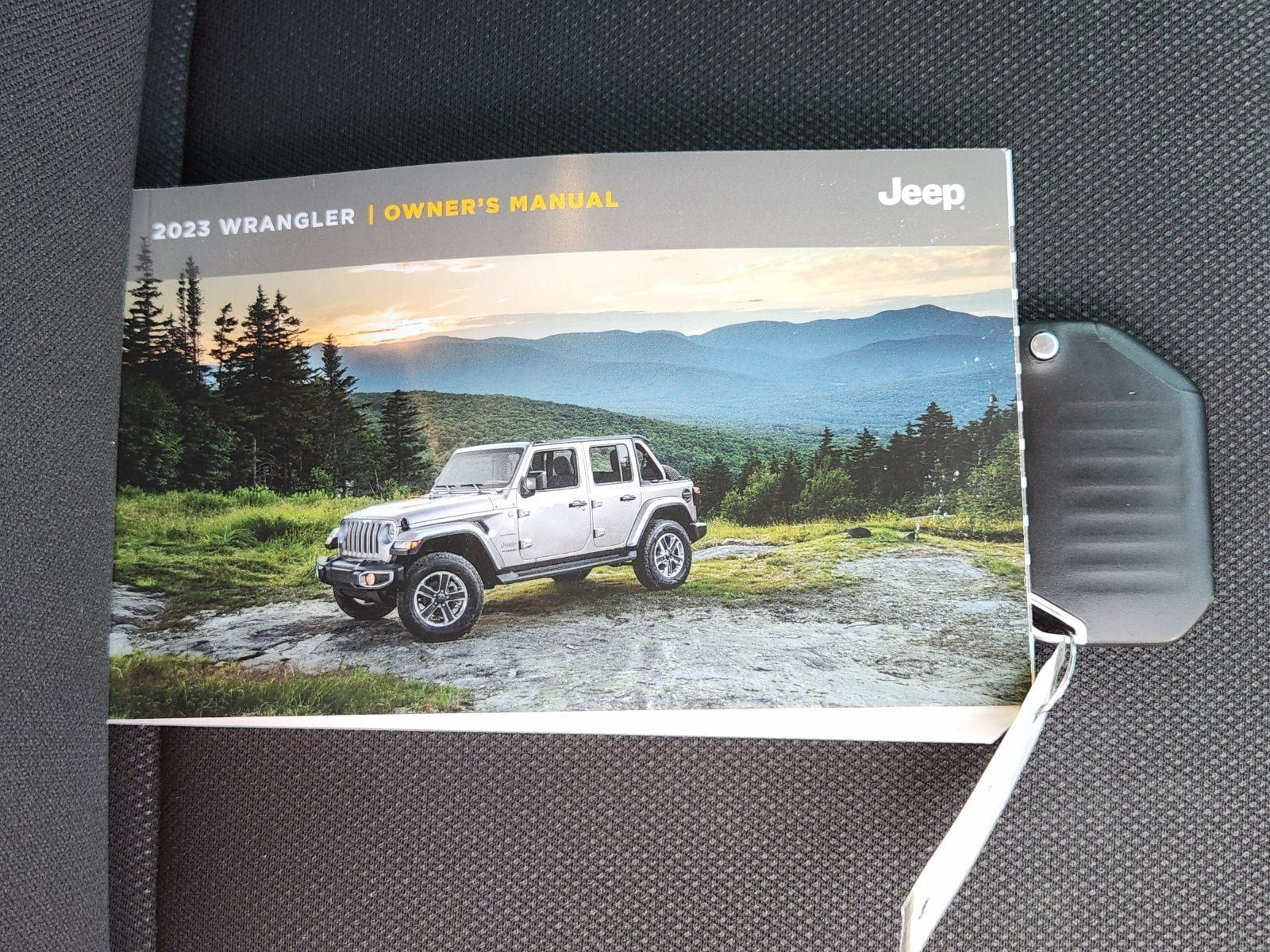 Used 2023 Jeep Wrangler Sport AWD/4WD image 43