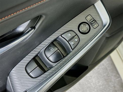 Used 2025 Nissan Sentra SR image 17