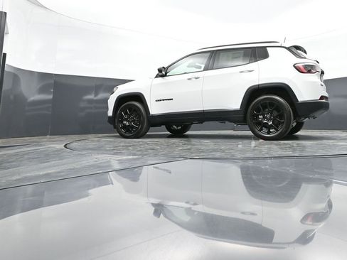 New 2026 Jeep Compass Latitude image 40