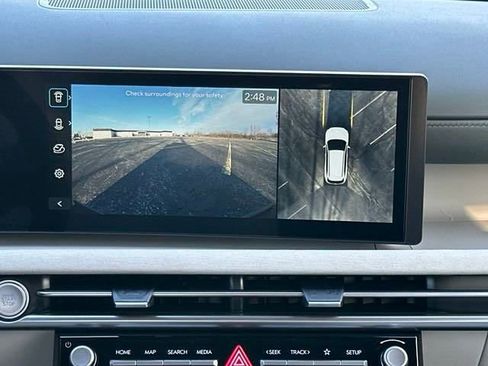 New 2025 Hyundai Tucson Limited image 17