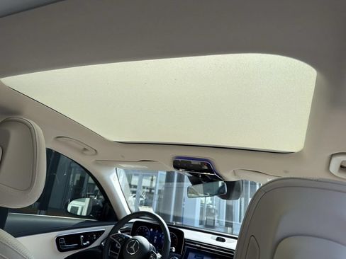 Used 2025 Mercedes-Benz E 450 4MATIC Sedan image 10